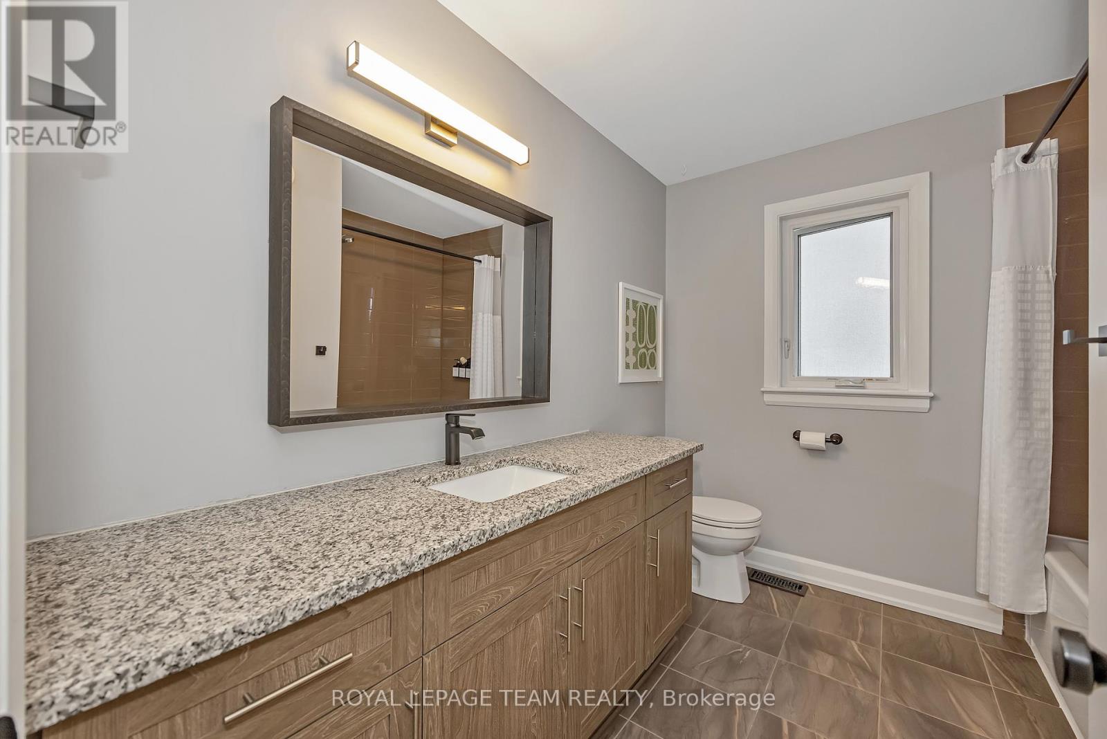 4 Bed, 3 Bath House for Sale in Ottawa – 2842 GRAND CANAL STREET, Ottawa – MLS# X13751798 - Image 32