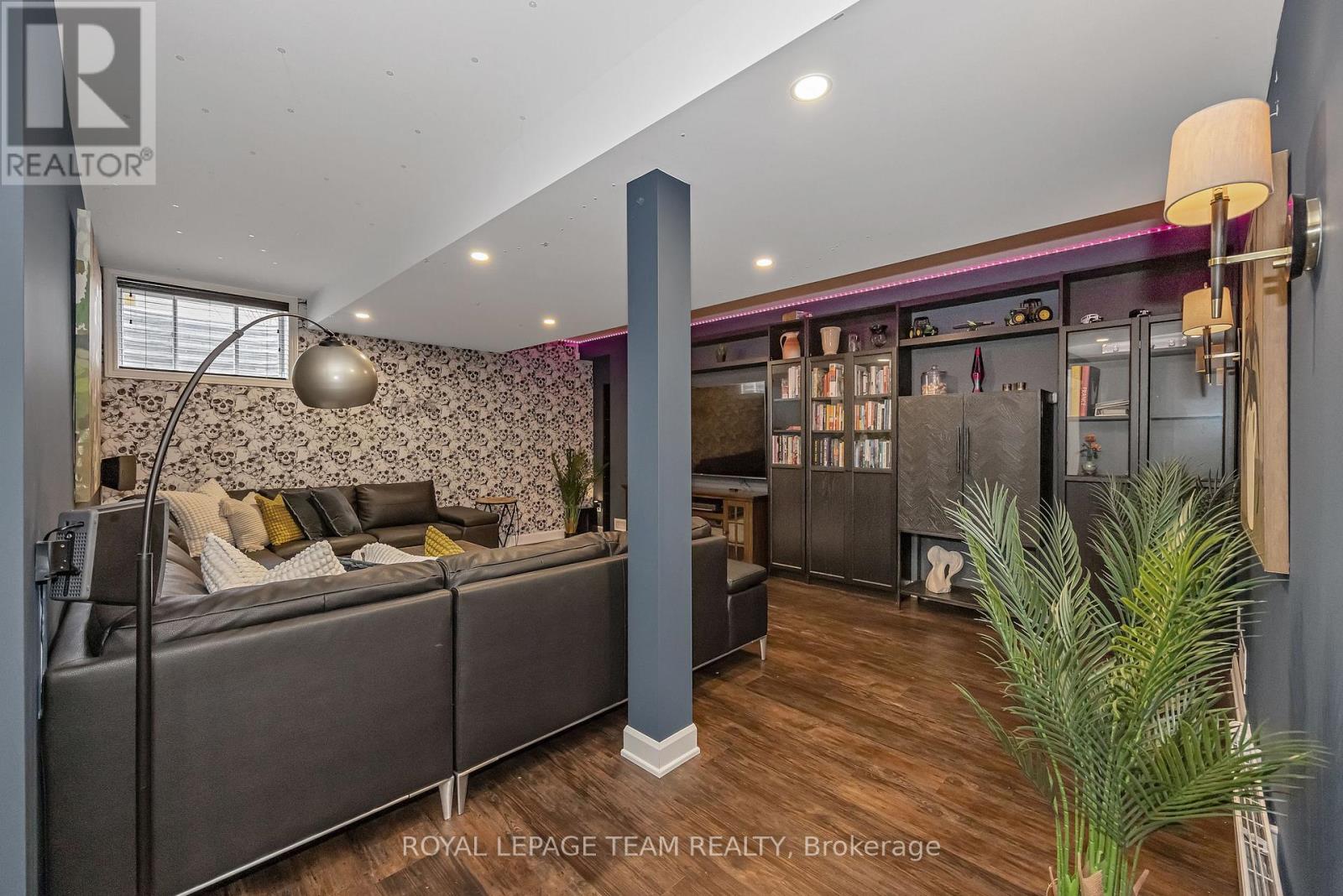4 Bed, 3 Bath House for Sale in Ottawa – 2842 GRAND CANAL STREET, Ottawa – MLS# X13751798 - Image 38