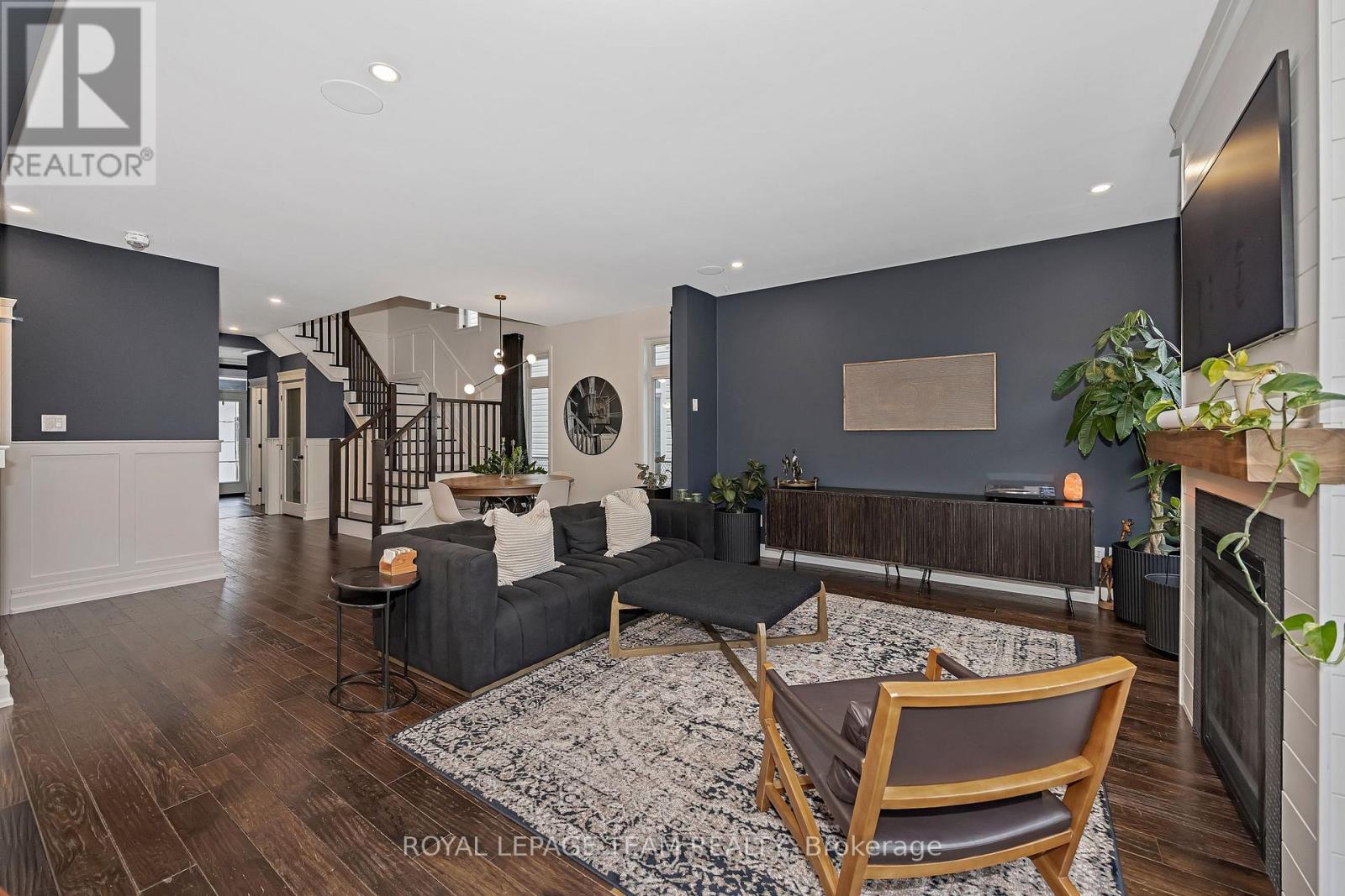 4 Bed, 3 Bath House for Sale in Ottawa – 2842 GRAND CANAL STREET, Ottawa – MLS# X13751798 - Image 8