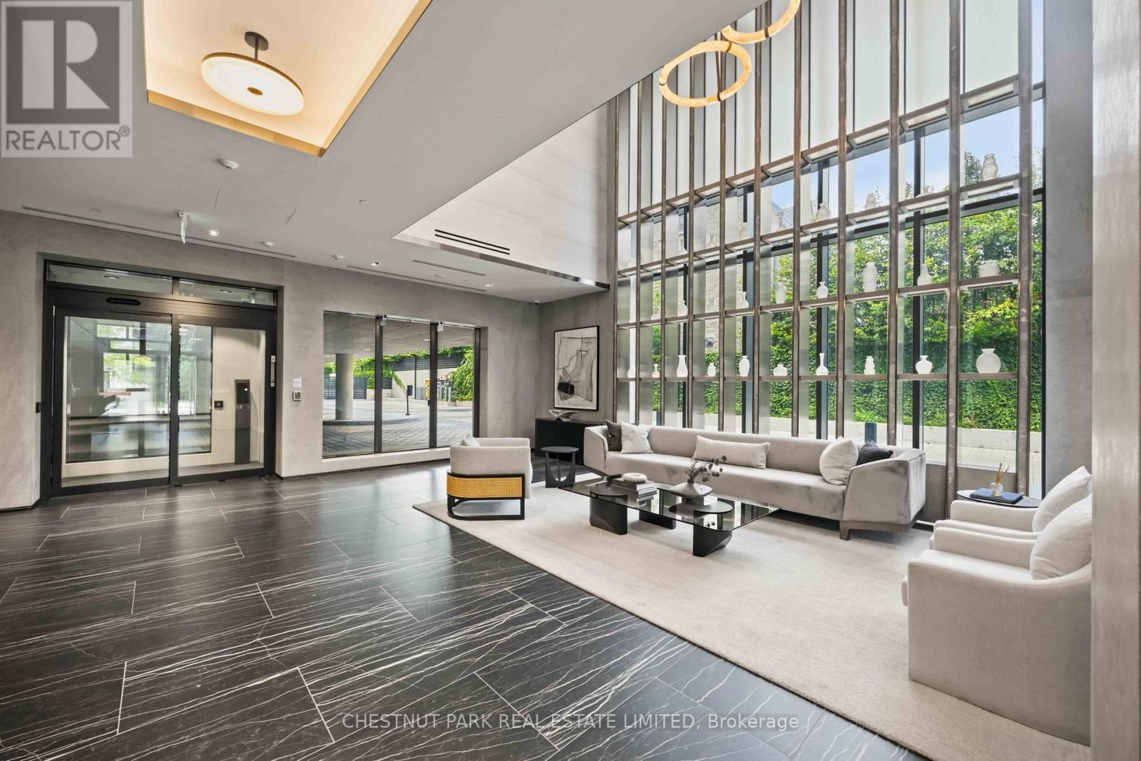 #101 2 FOREST HILL ROAD - Image 30
