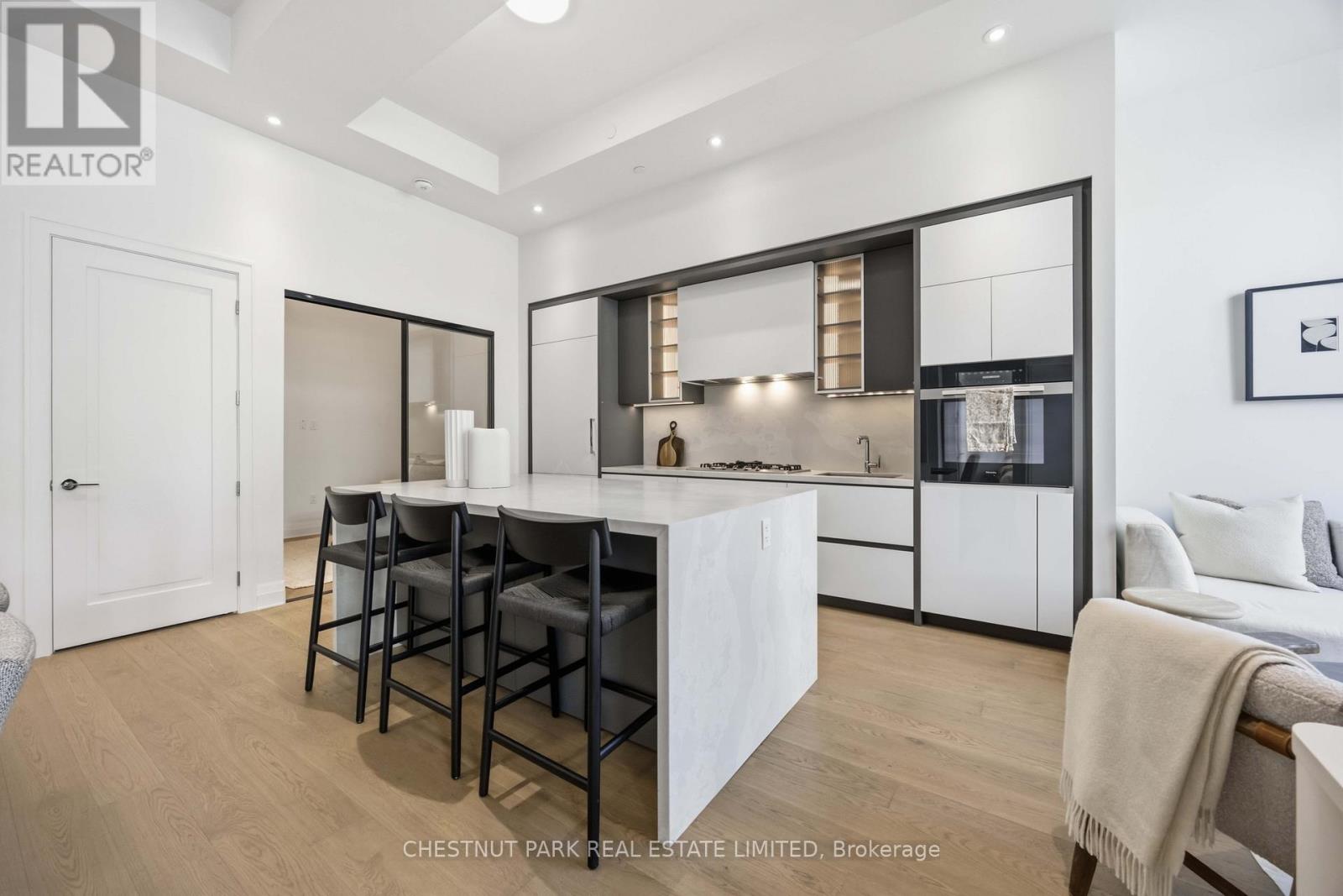 #101 2 FOREST HILL ROAD - 7