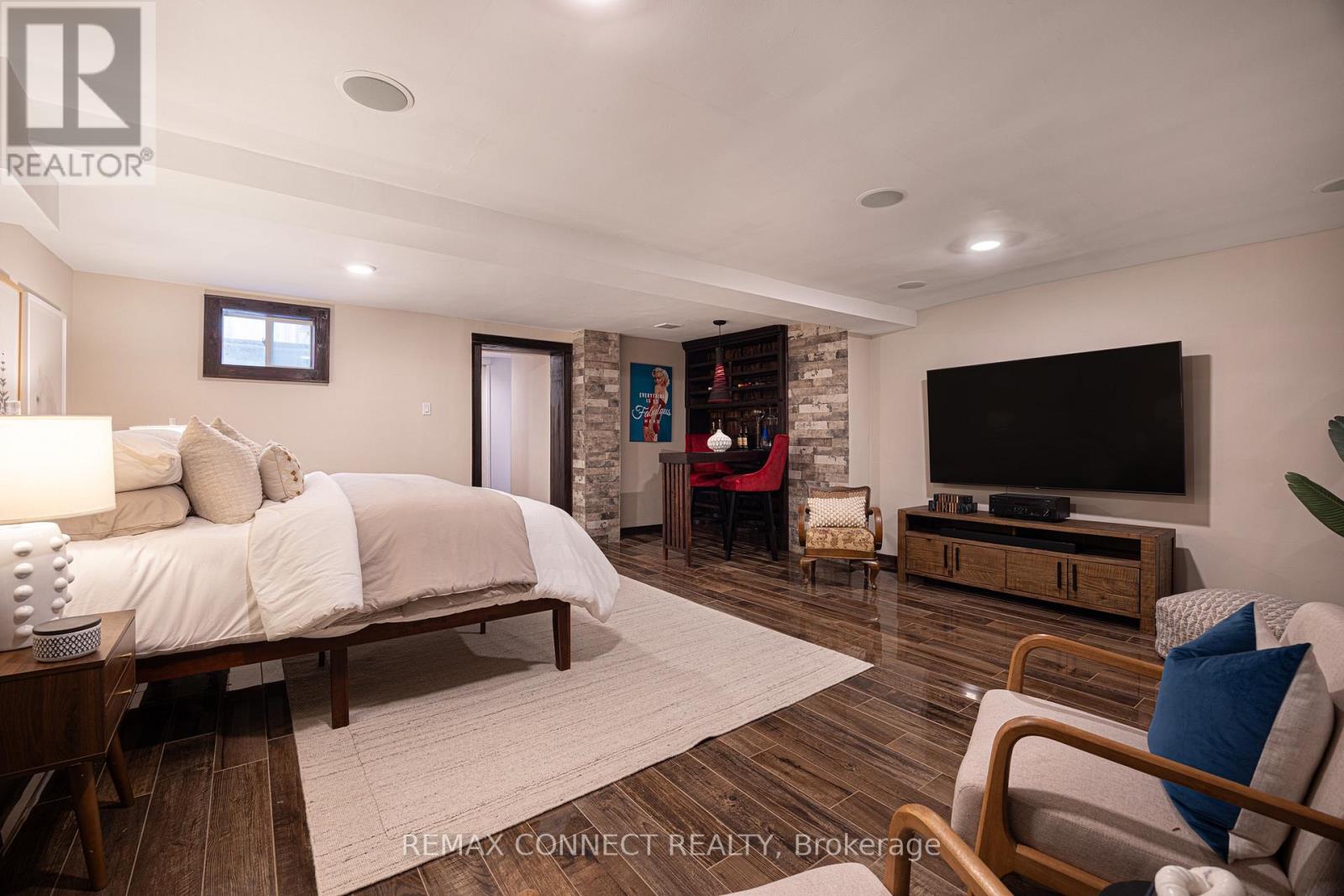 29 DENISON AVENUE - 22