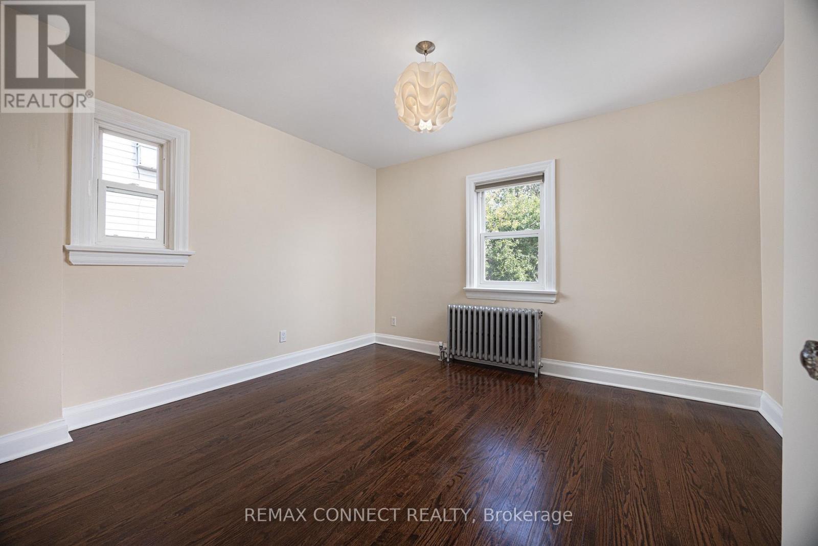 29 DENISON AVENUE - Image 32