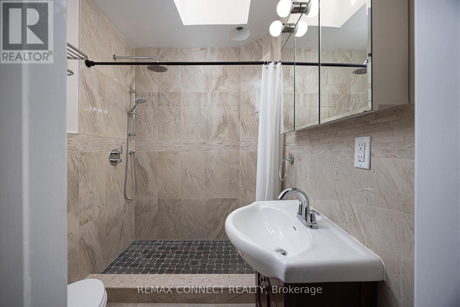 29 DENISON AVENUE - Image 34