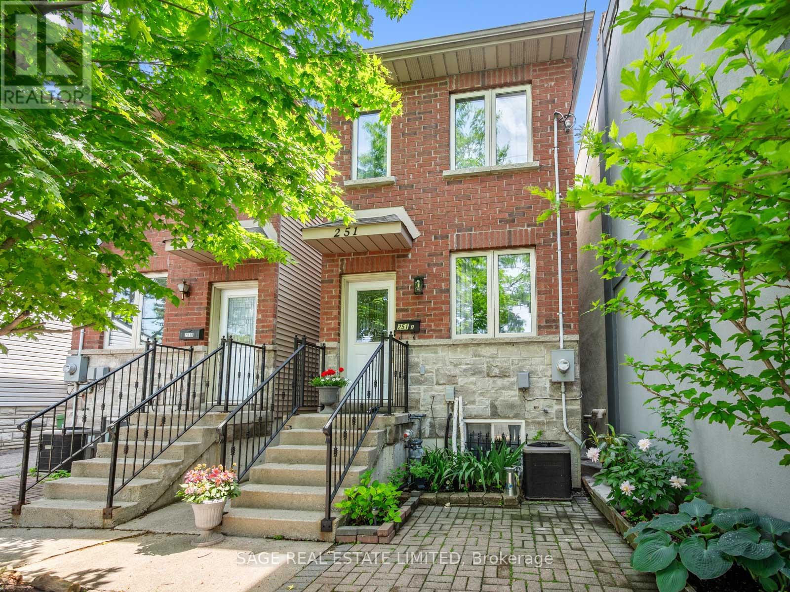 Photo of 251A Chisholm Avenue