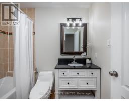 251a Chisholm Avenue, Toronto, ON M4C4W5 Photo 20