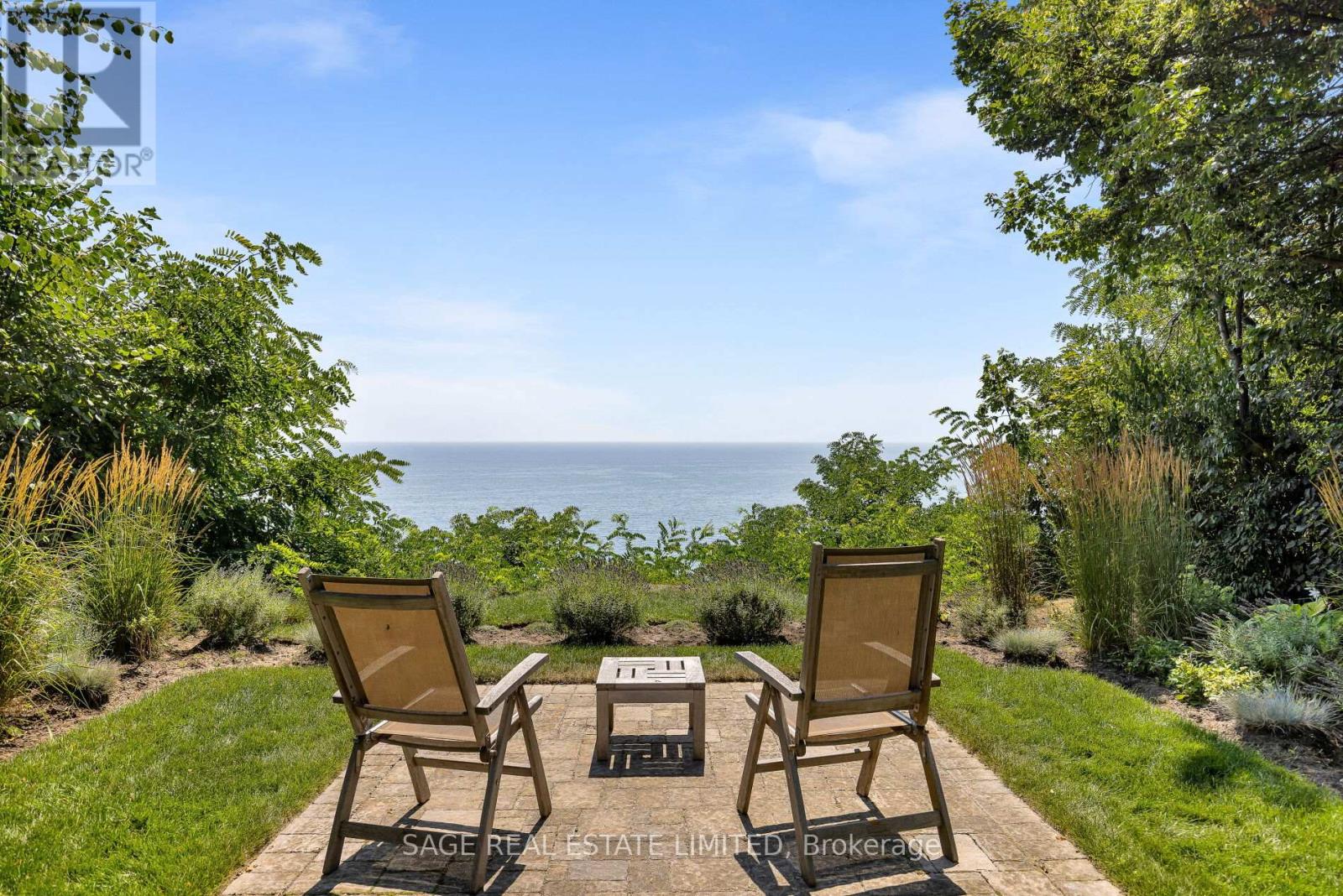 79 FISHLEIGH DRIVE - 24