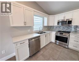 35 Anastasia Crescent, photo 7