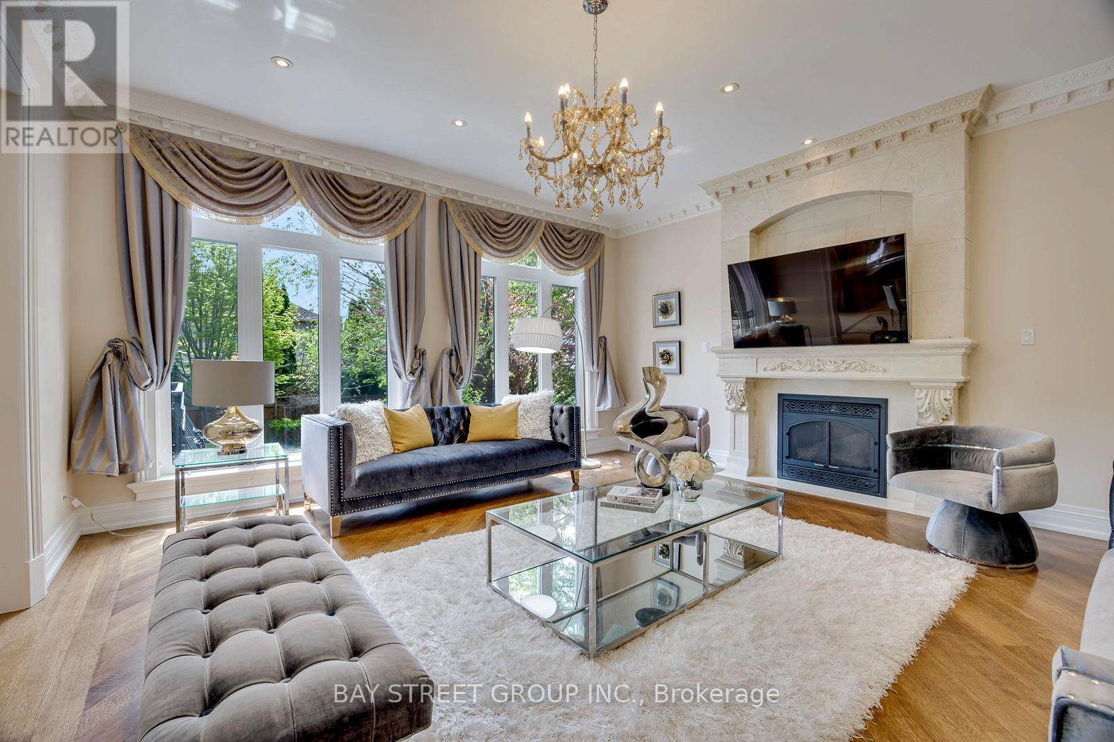 56 WINCHESTER LANE - 17