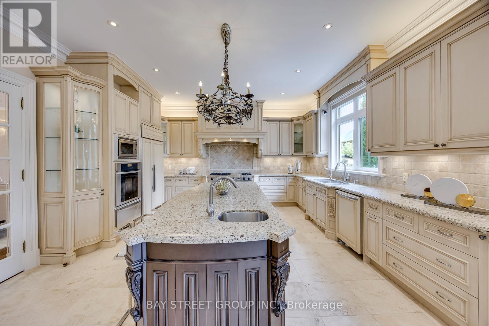 56 WINCHESTER LANE - 19