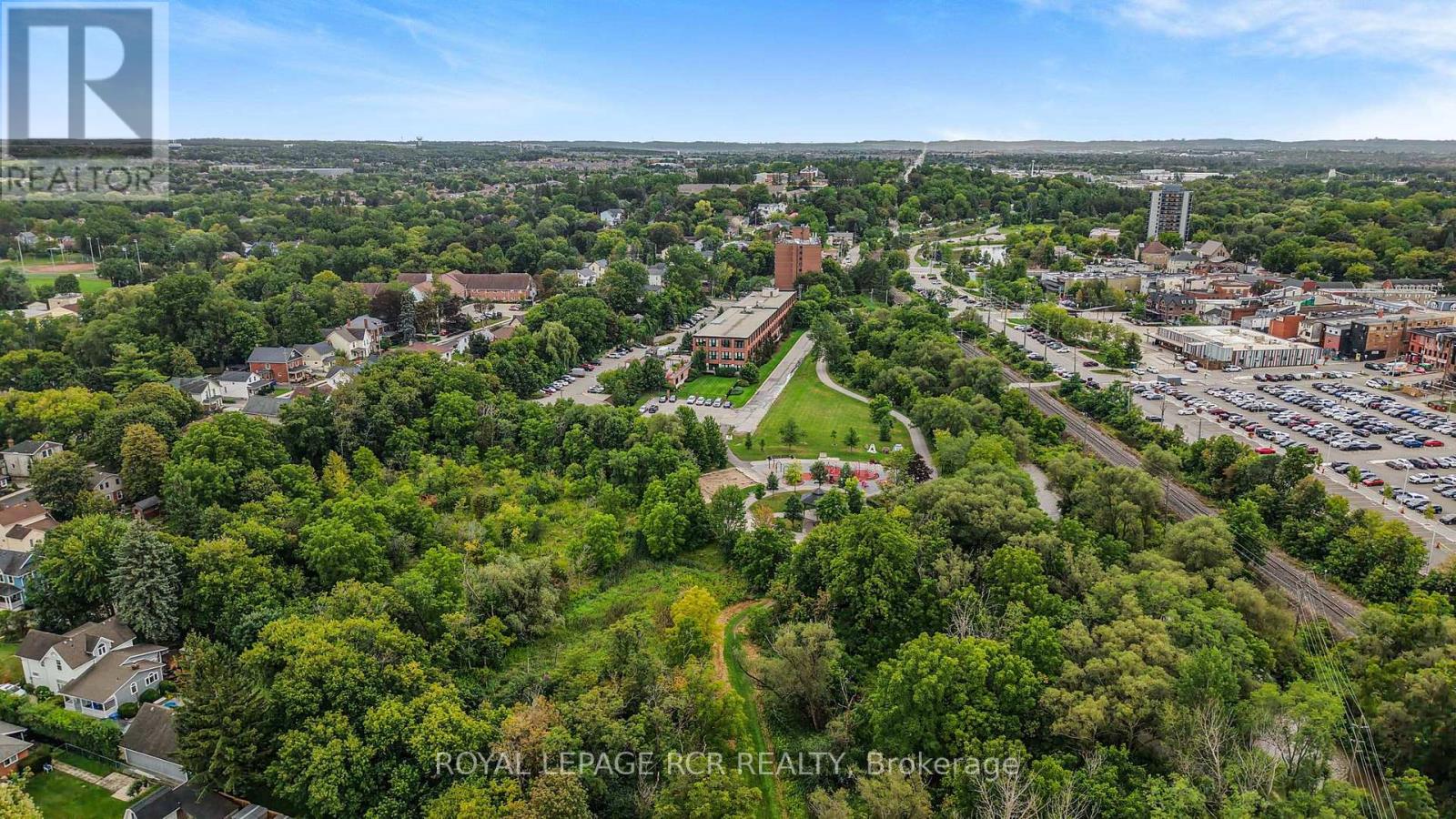 #207 543 TIMOTHY STREET - 29