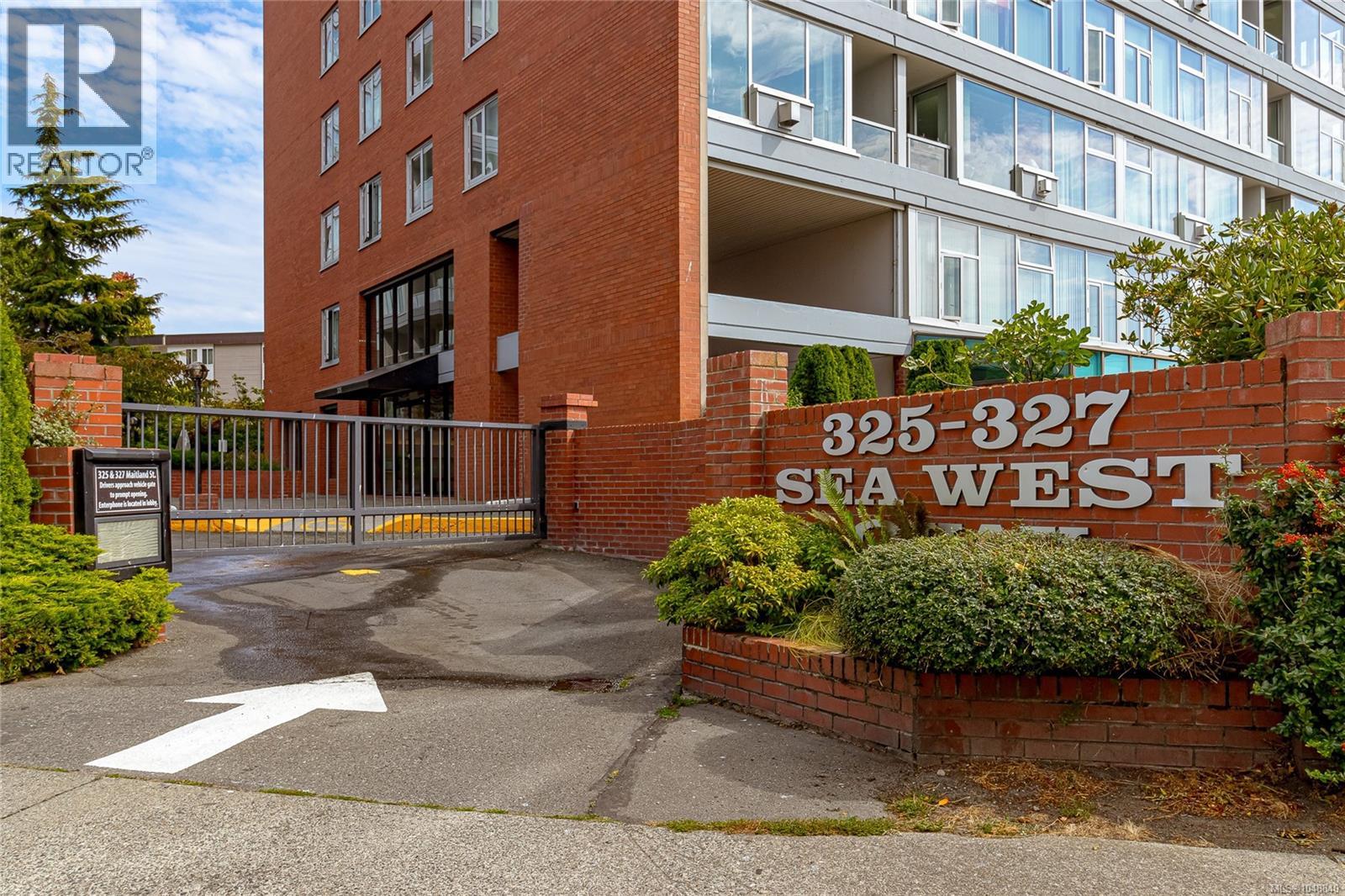 #705 325 Maitland St - 10