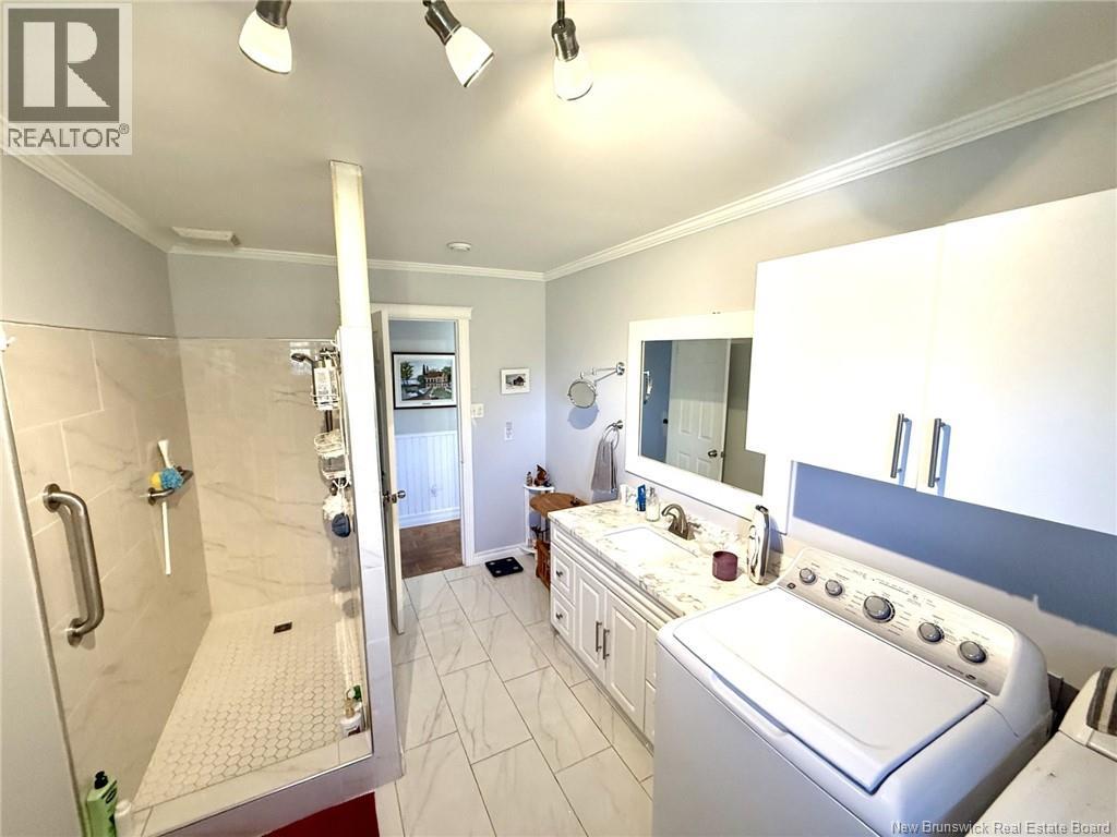 8203 Rue St-Paul - Image 28
