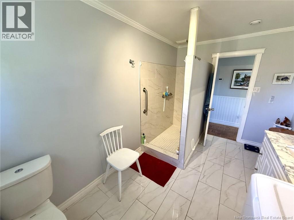8203 Rue St-Paul - Image 30