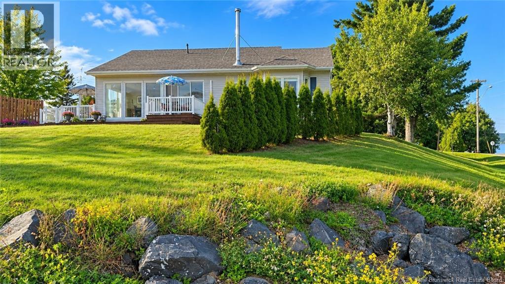 894 rue des Chalets Street - Image 32