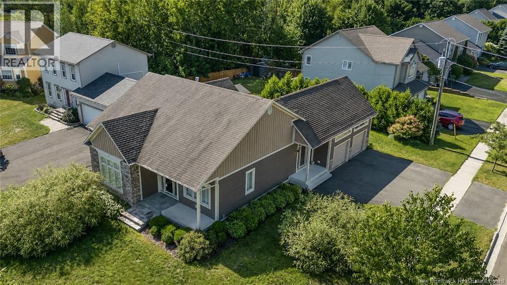 6 McNally Court, Fredericton — photo 2