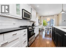 6 McNally Court, photo 11