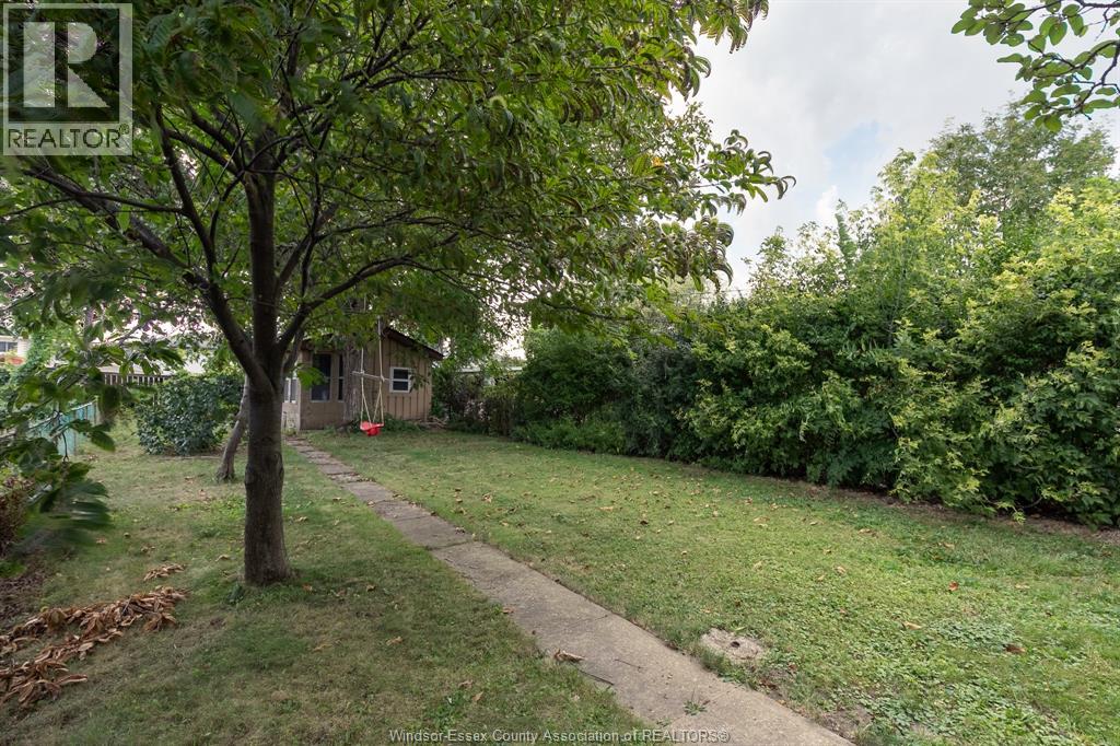 1761 Benjamin AVENUE - 29