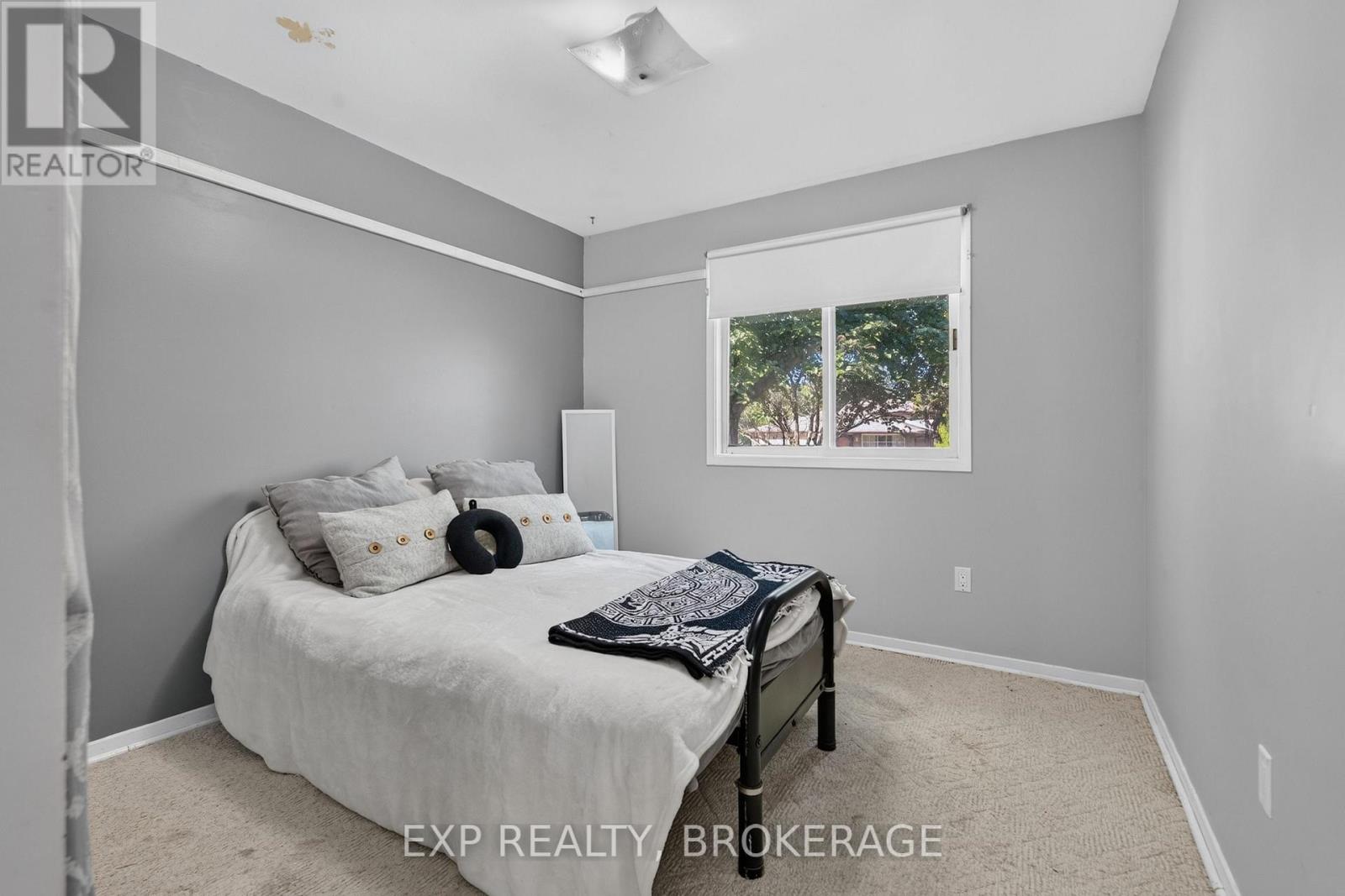 920 SAFARI DRIVE - Image 21