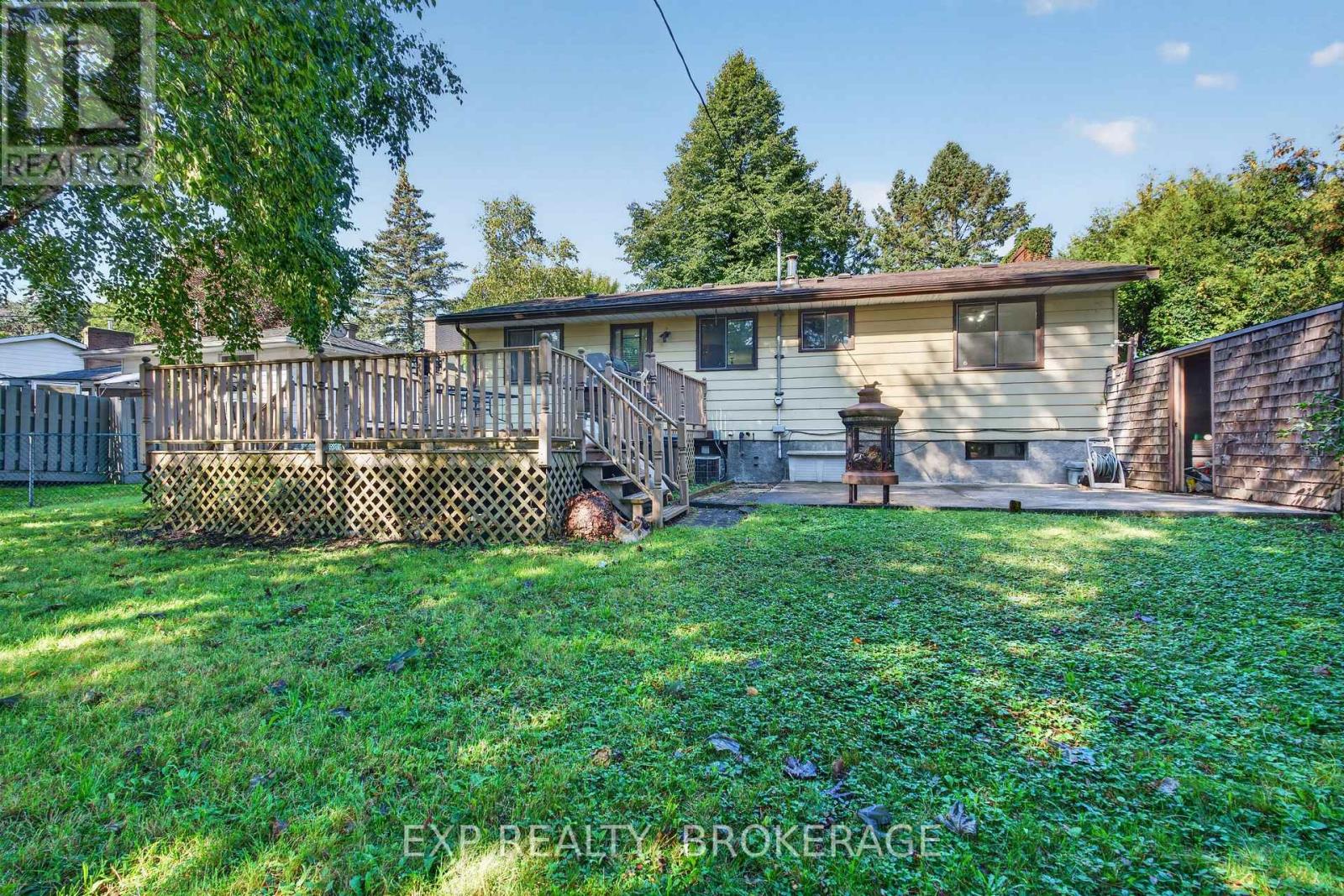920 SAFARI DRIVE - Image 35