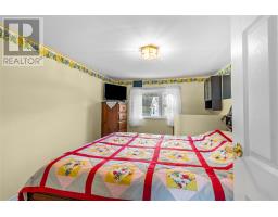 9 Gushue's Road thumbnail 21