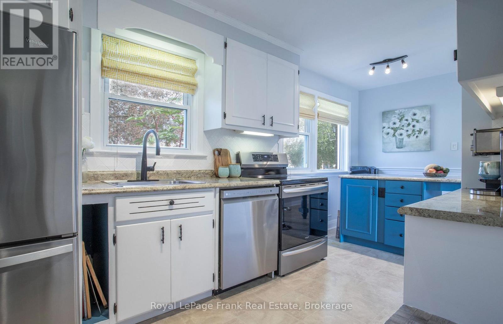 387 ABERDEEN AVENUE - 12