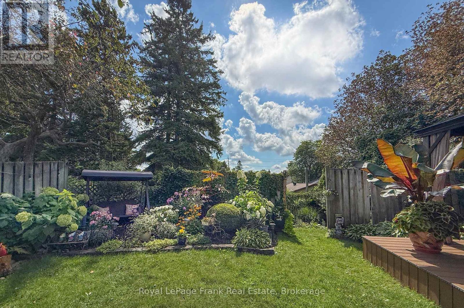 387 ABERDEEN AVENUE - 29
