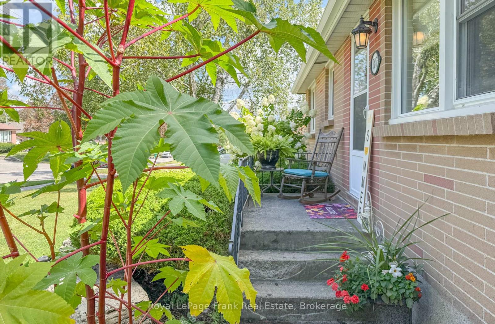 387 ABERDEEN AVENUE - 3