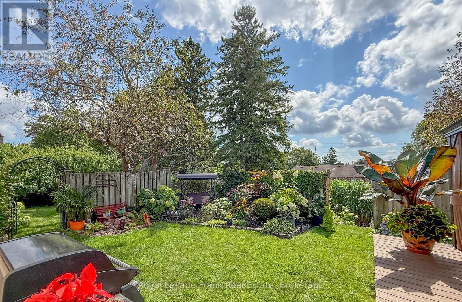 387 ABERDEEN AVENUE - 30