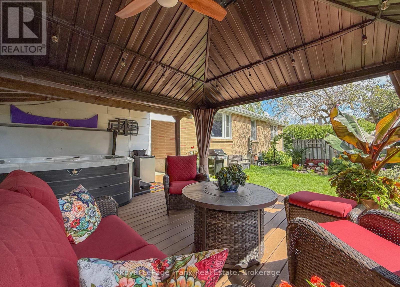 387 ABERDEEN AVENUE - 36