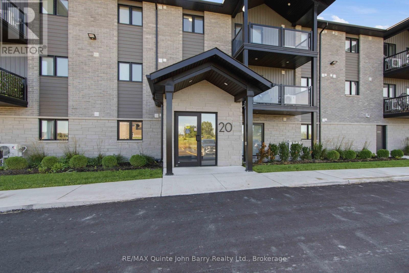 302-20 HILLSIDE MEADOW DRIVE, Quinte West (Murray Ward) — photo 1
