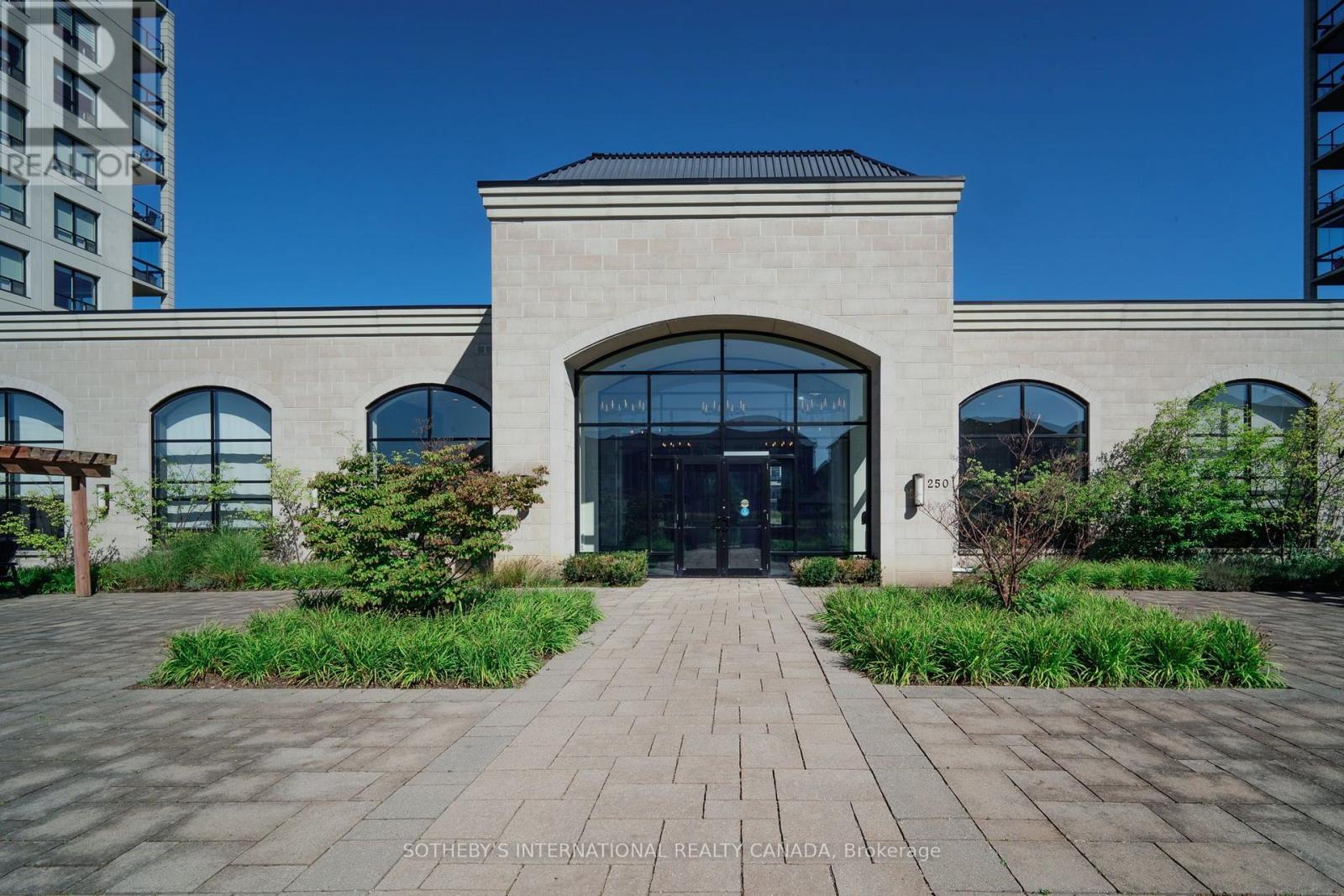 205 - 240 VILLAGEWALK BOULEVARD, London North (North R) — photo 4