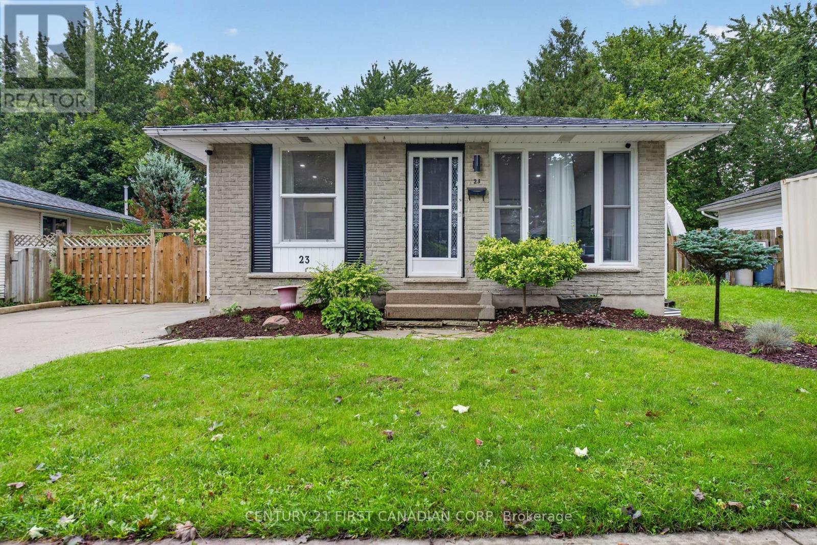 23 BRUNSWICK AVENUE - 1