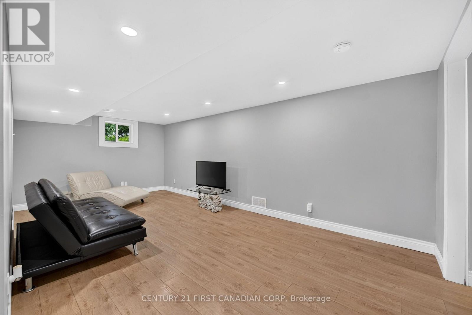 23 BRUNSWICK AVENUE - Image 25