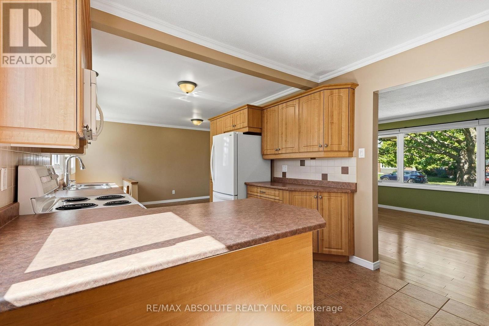 346 GALLOWAY DRIVE - 10