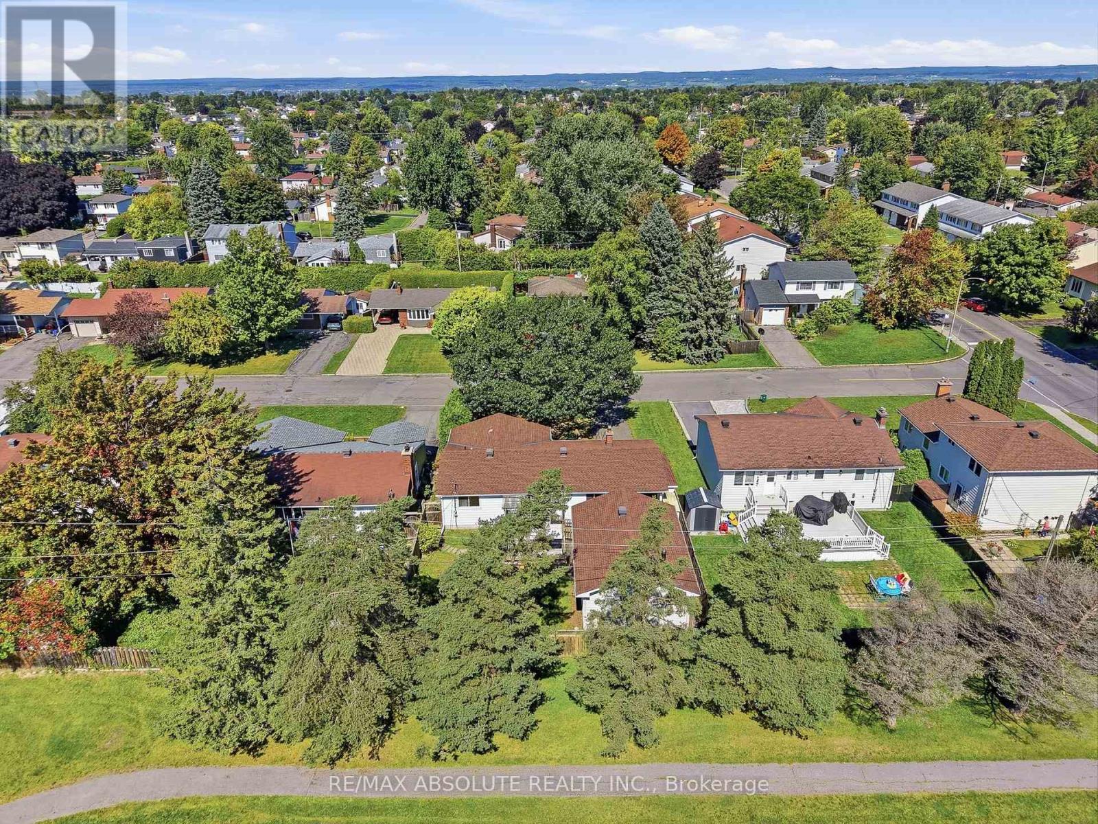 346 GALLOWAY DRIVE - 36