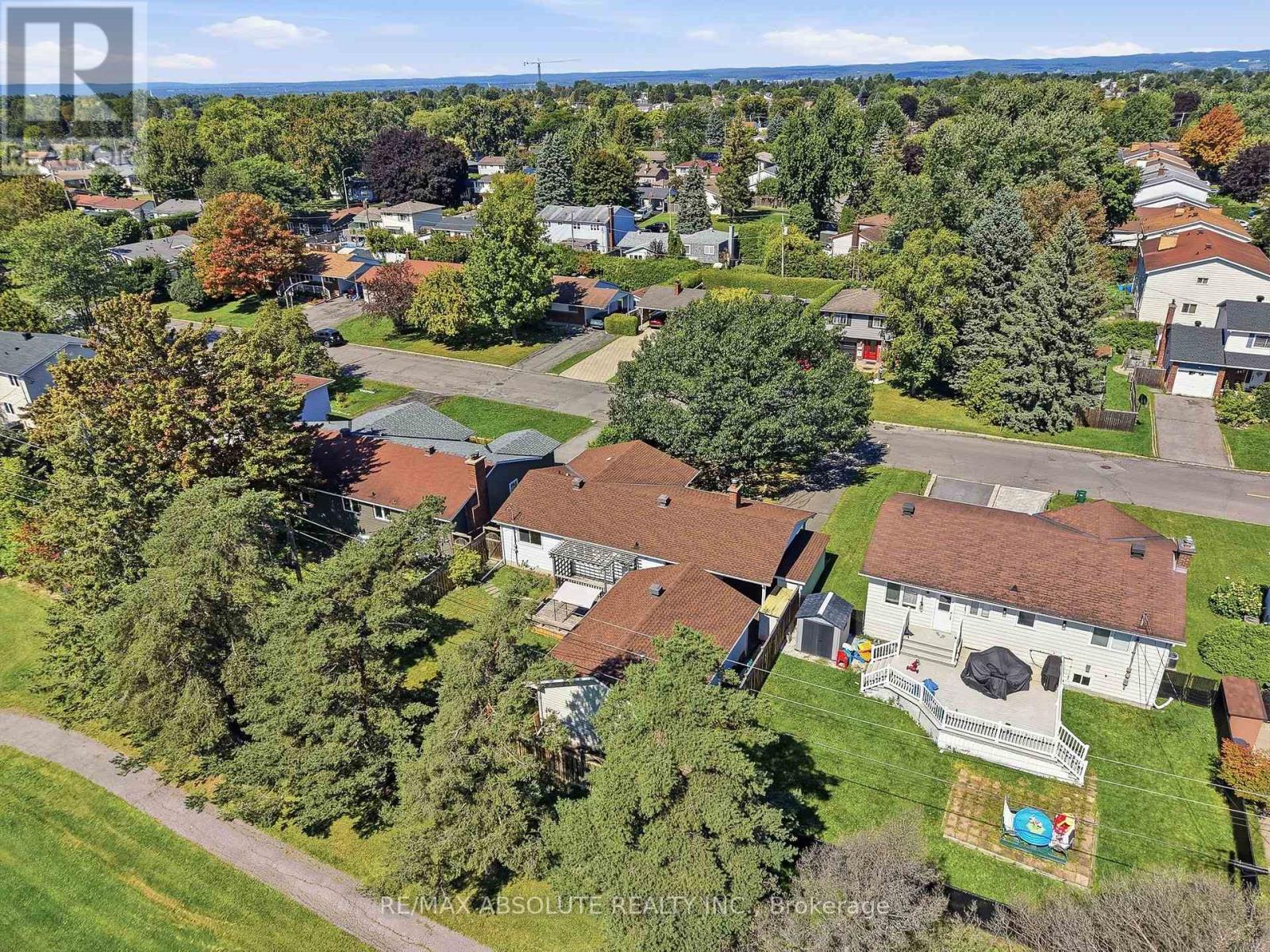 346 GALLOWAY DRIVE - 37