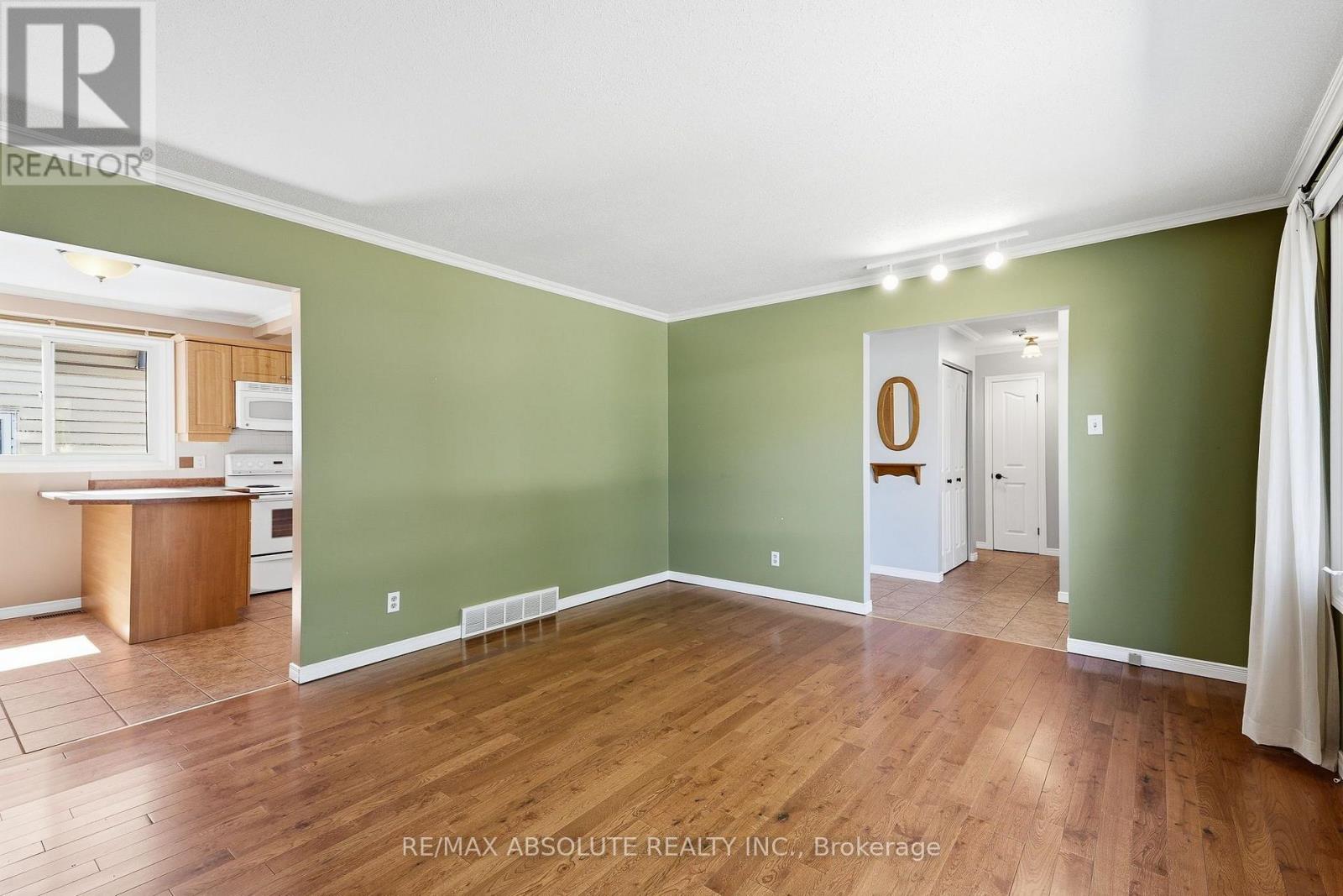 346 GALLOWAY DRIVE - 6