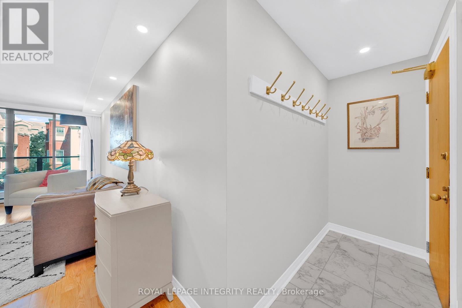 1 Bed, 1 Bath House for Sale in Ottawa – 217 – 35 MURRAY STREET, Ottawa – MLS# X13751938 - Image 10