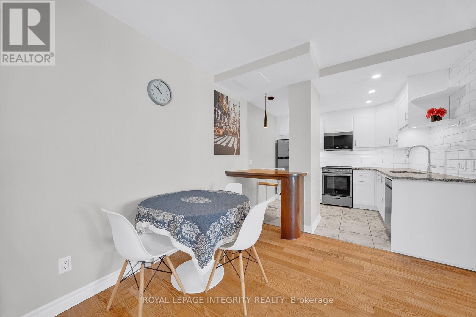1 Bed, 1 Bath House for Sale in Ottawa – 217 – 35 MURRAY STREET, Ottawa – MLS# X13751938 - Image 12