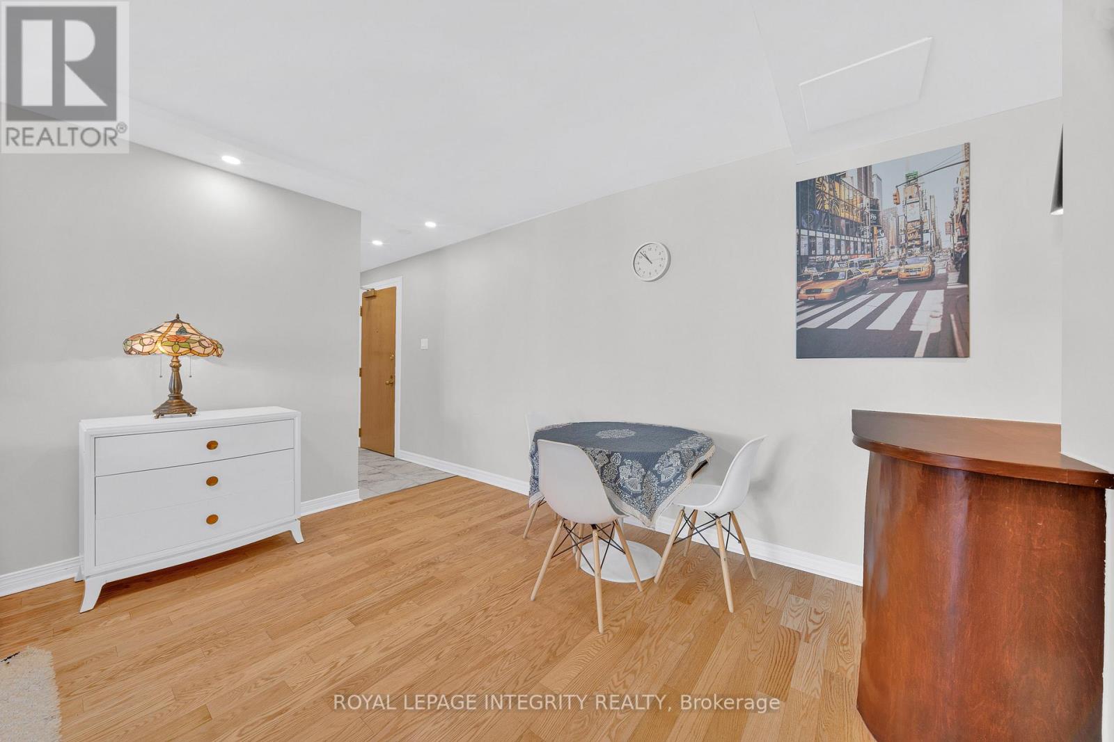 1 Bed, 1 Bath House for Sale in Ottawa – 217 – 35 MURRAY STREET, Ottawa – MLS# X13751938 - Image 13