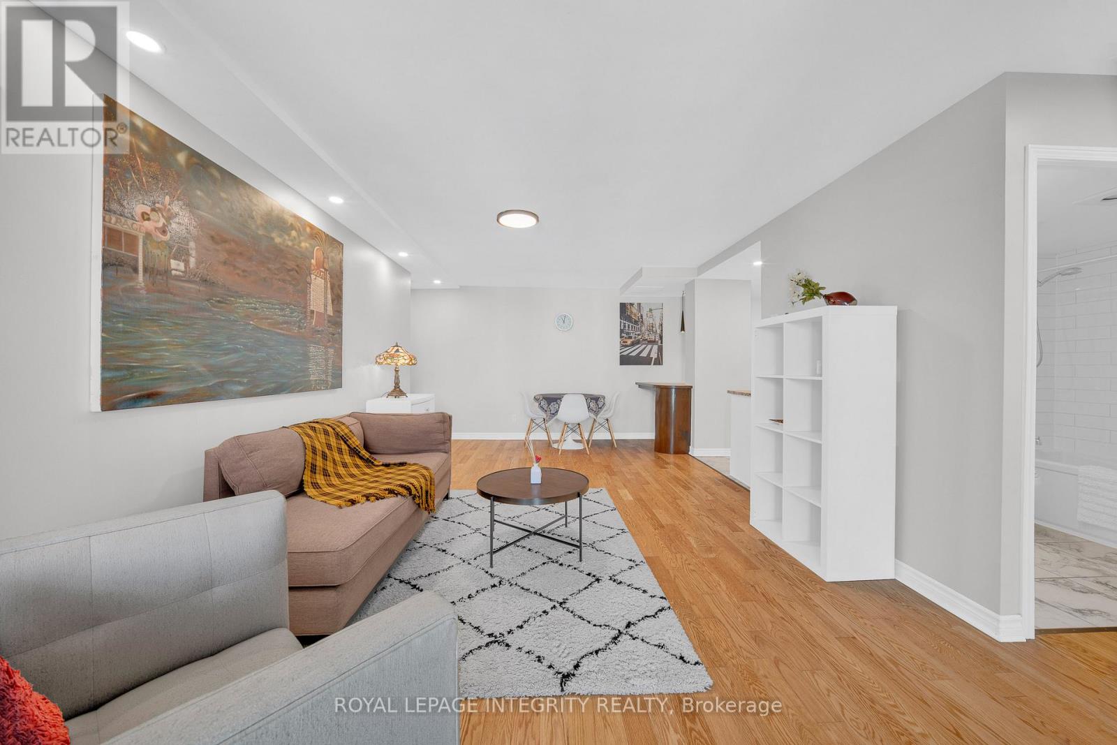 1 Bed, 1 Bath House for Sale in Ottawa – 217 – 35 MURRAY STREET, Ottawa – MLS# X13751938 - Image 19