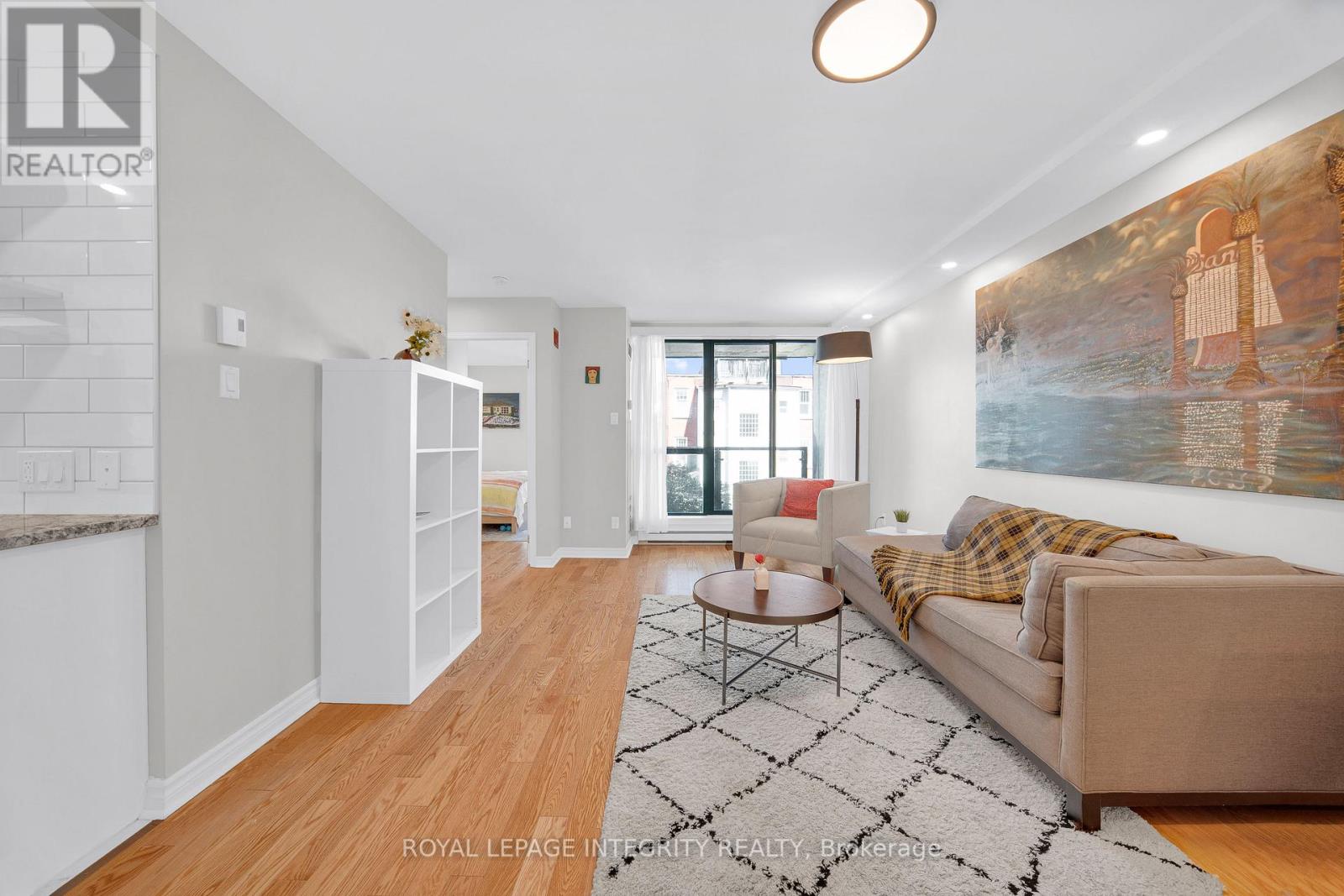 1 Bed, 1 Bath House for Sale in Ottawa – 217 – 35 MURRAY STREET, Ottawa – MLS# X13751938 - Image 22
