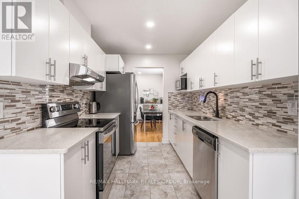 450 BRETTONWOOD RIDGE - 12