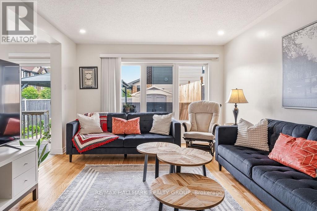 4 Bed, 3 Bath House for Sale in Ottawa – 450 BRETTONWOOD RIDGE, Ottawa – MLS# X13751968 - Image 21