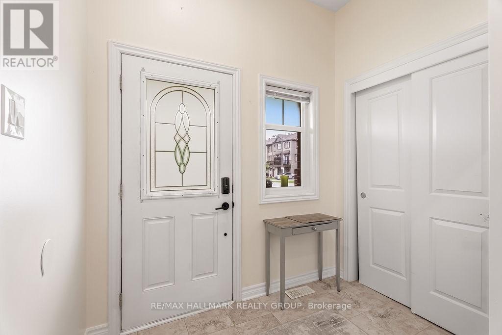 450 BRETTONWOOD RIDGE, Ottawa — photo 6