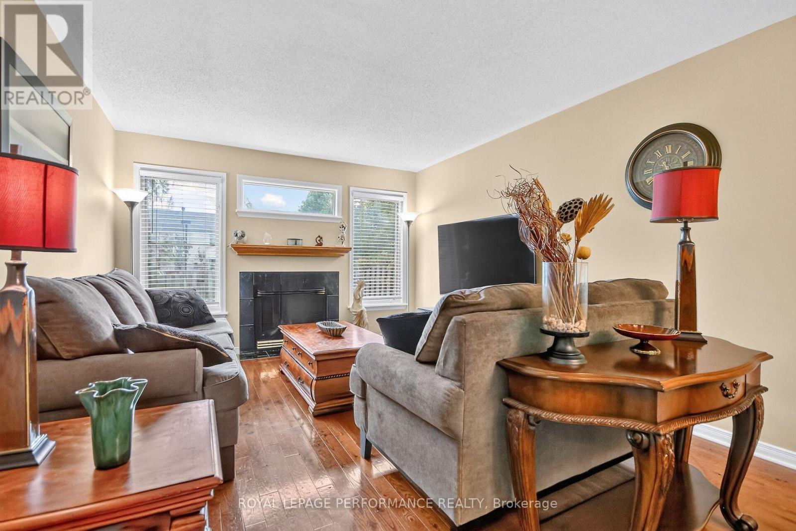 7 Calaveras Avenue