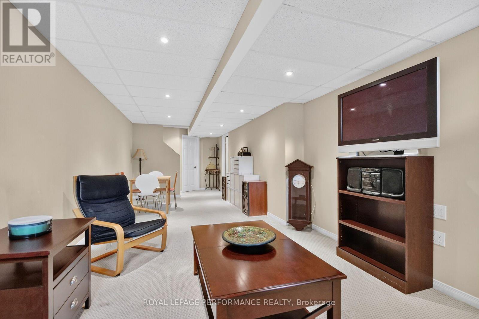 7 CALAVERAS AVENUE - 25