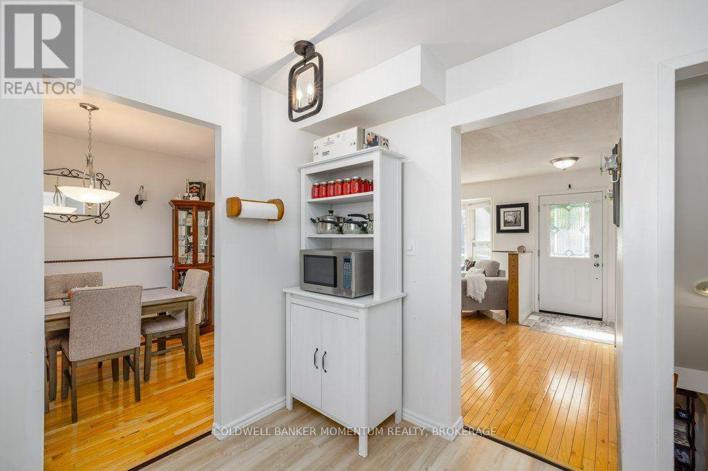 121 DOROTHY STREET - 17