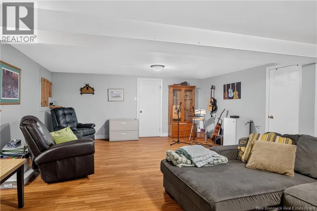 17 Lionel Drive - 29